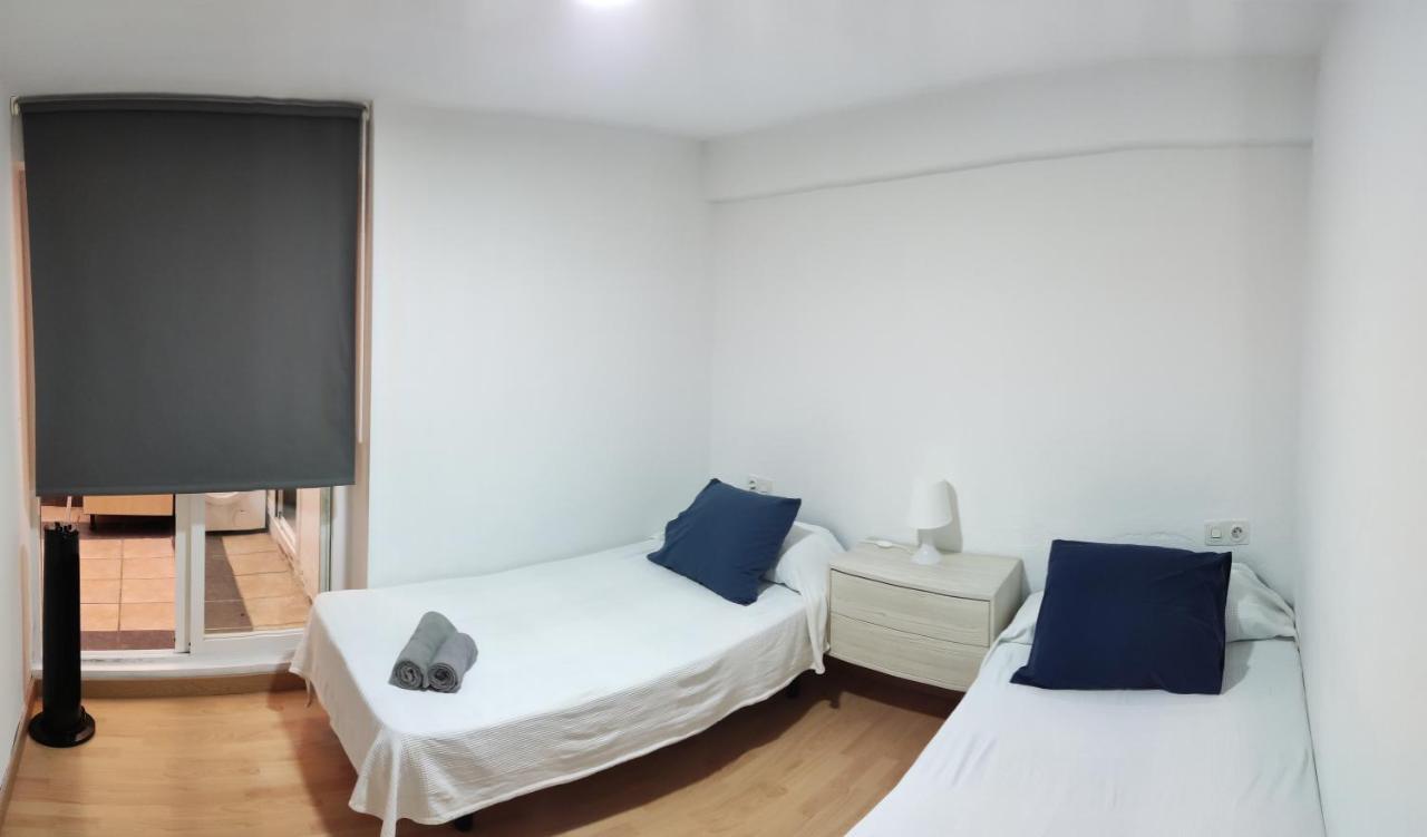 Apartamento para FAMILIAS a 50 metros de la playa Roses Bagian luar foto