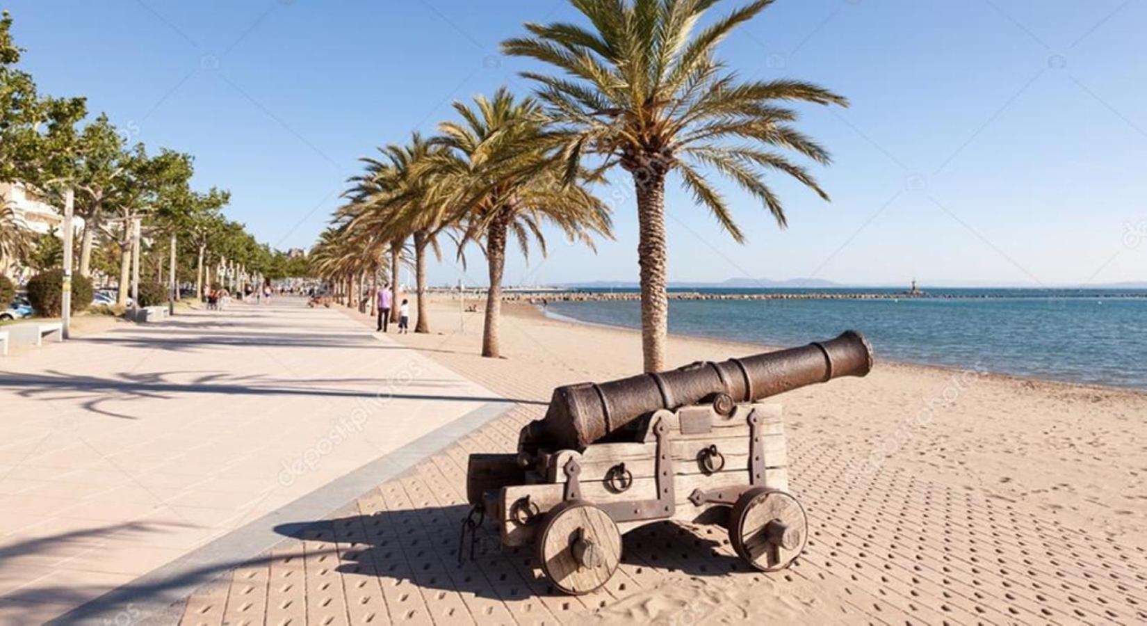 Apartamento para FAMILIAS a 50 metros de la playa Roses Bagian luar foto