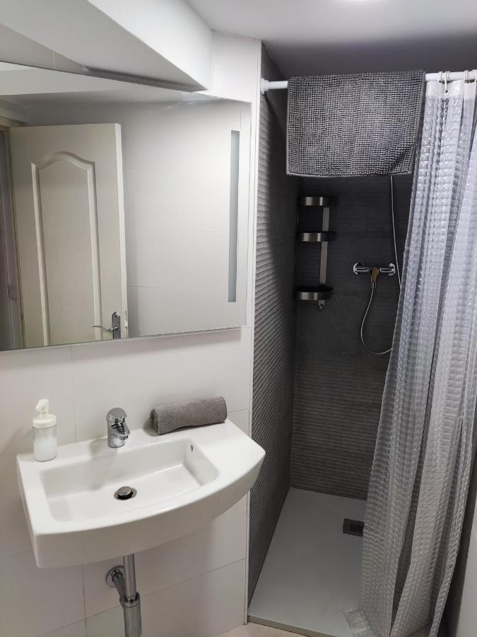 Apartamento para FAMILIAS a 50 metros de la playa Roses Bagian luar foto
