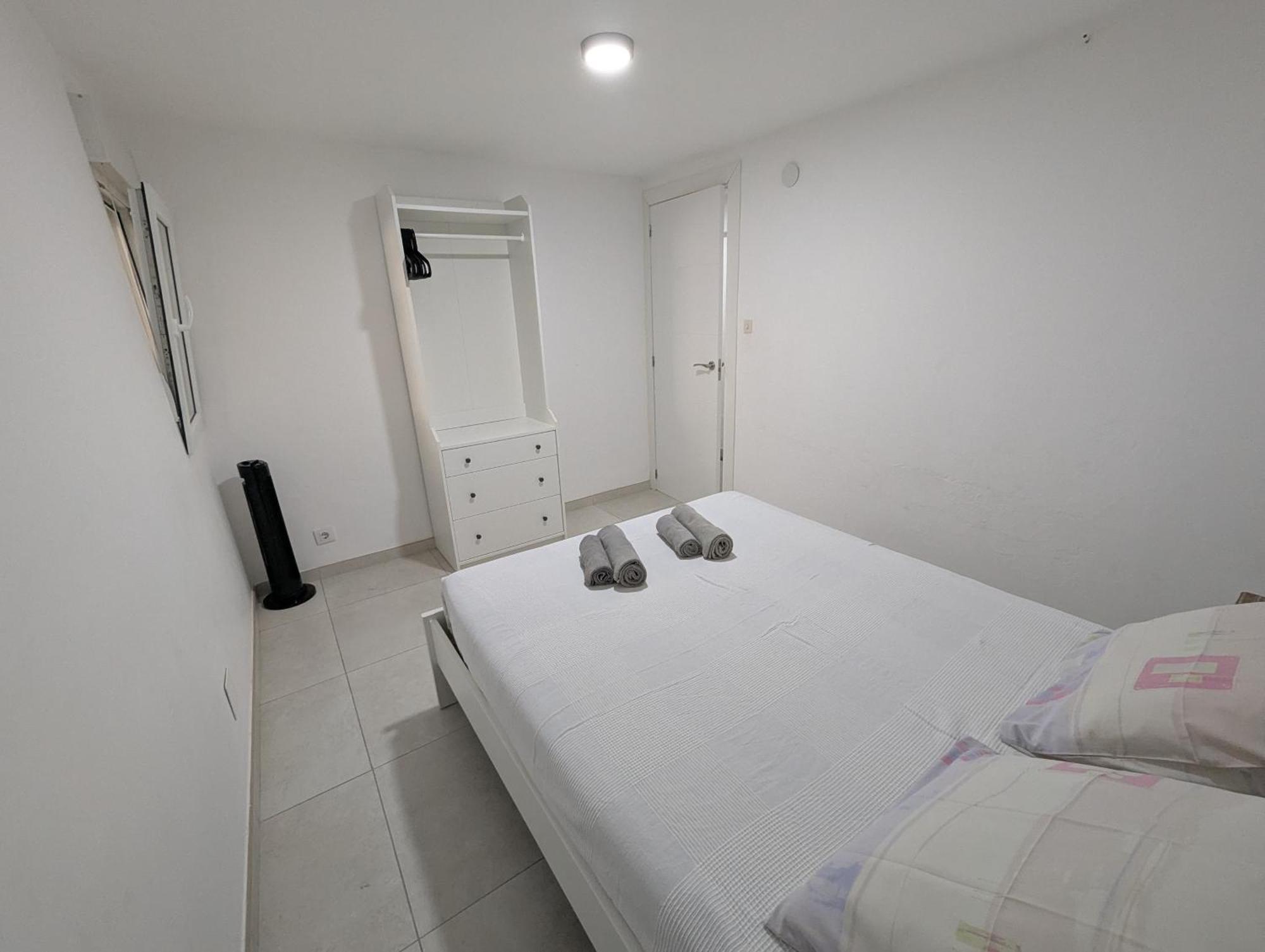 Apartamento para FAMILIAS a 50 metros de la playa Roses Bagian luar foto