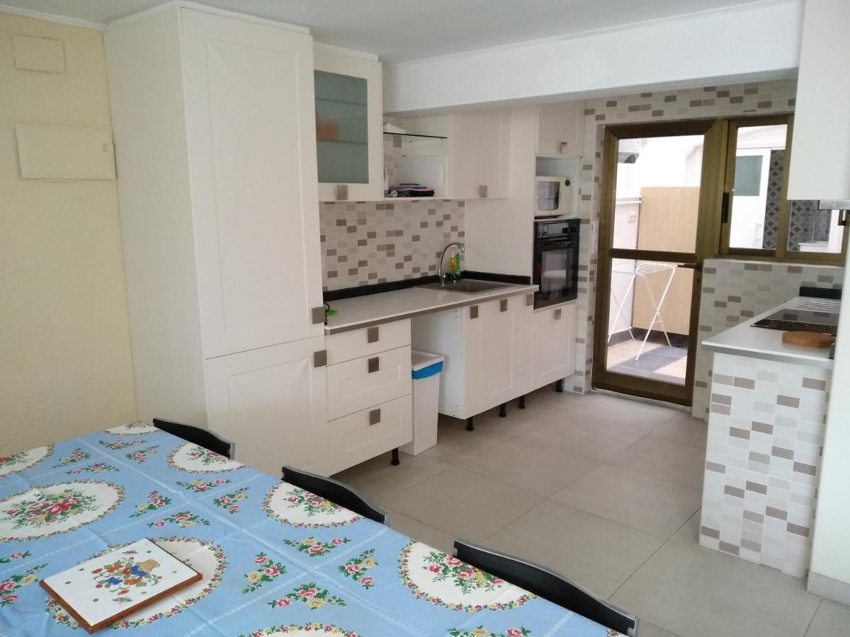 Apartamento para FAMILIAS a 50 metros de la playa Roses Bagian luar foto