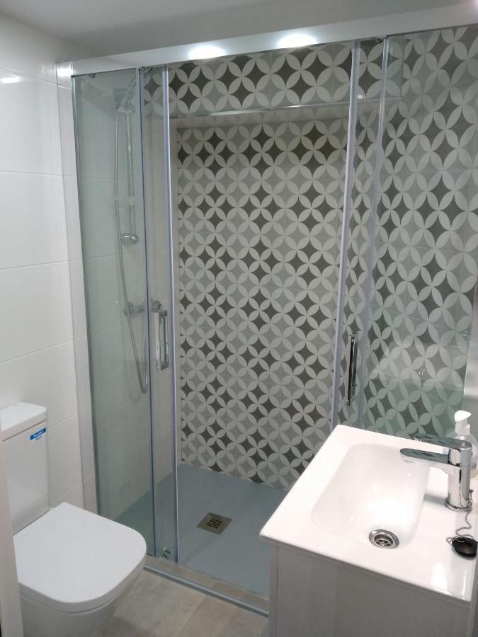 Apartamento para FAMILIAS a 50 metros de la playa Roses Bagian luar foto